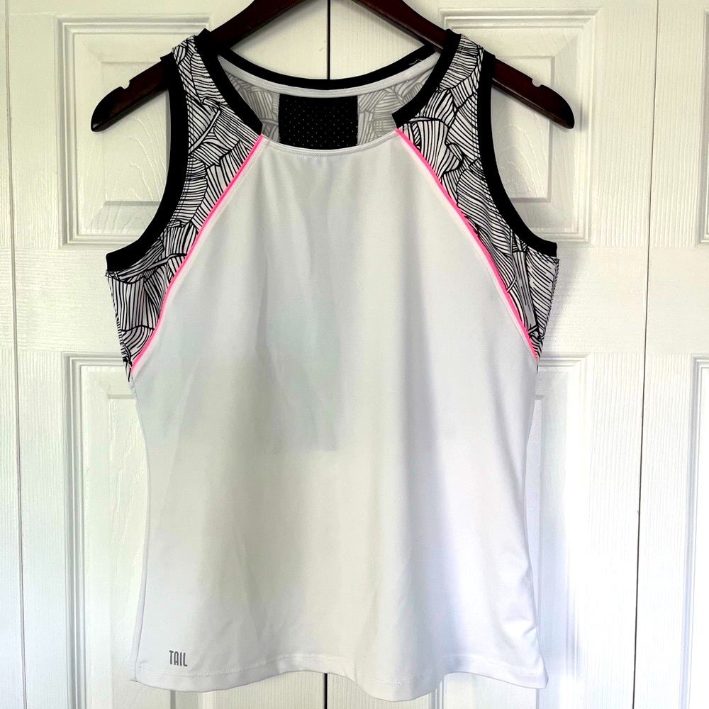 Tail golf or tennis tank